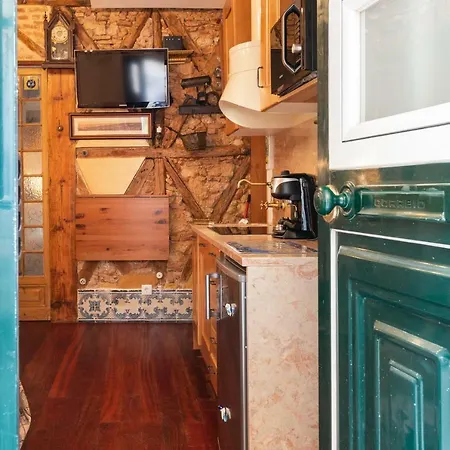 Romantic Medieval Apartman *