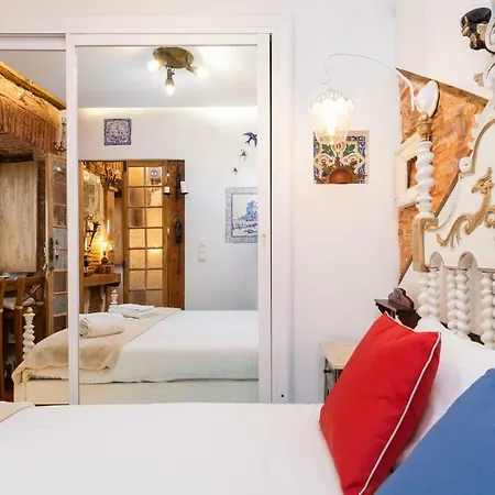 Romantic Medieval Apartman *