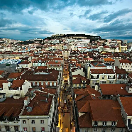 Romantic Medieval Апартаменты Лиссабон