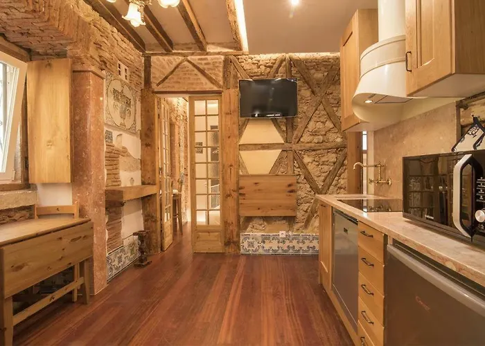 Romantic Medieval Lisboa