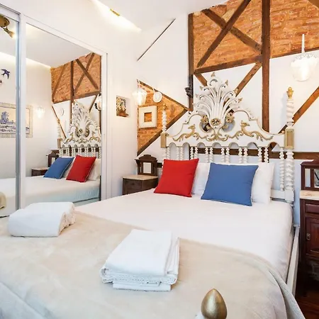 Romantic Medieval Daire Lisboa