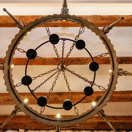 Daire Romantic Medieval